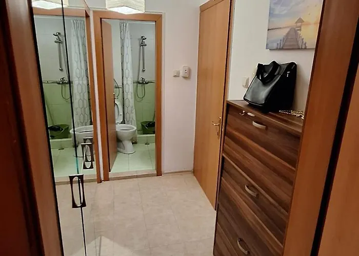 아파트 Aparrtment